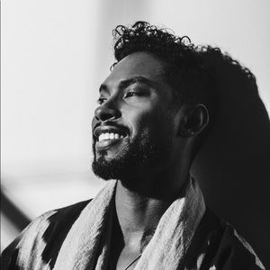 Meet your Posher, Sahily